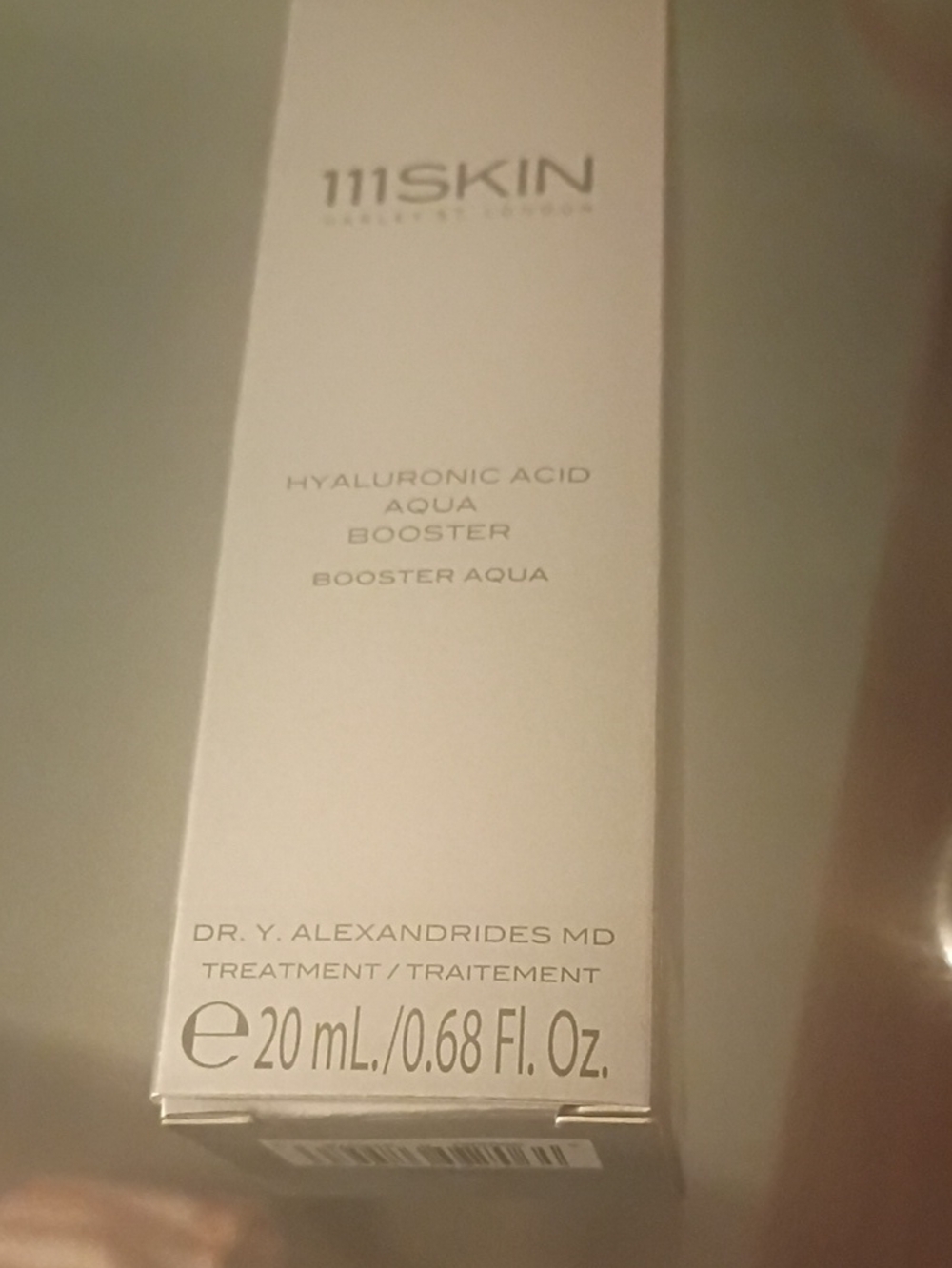 111SKIN Hyaluronic Acid Aqua Booster – Cream White Packaging